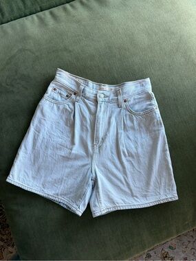 Levi’s Denim Ribcage Shorts